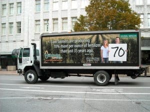 NewsRelease_SI_TruckLincoln Sustaining Innovation Ad on delivery truck in Lincoln, NE